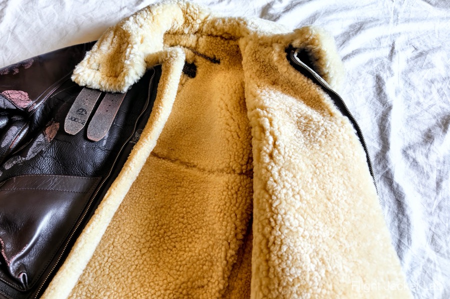 旧リアルマッコイズ1991年製B-3のムートン裏地