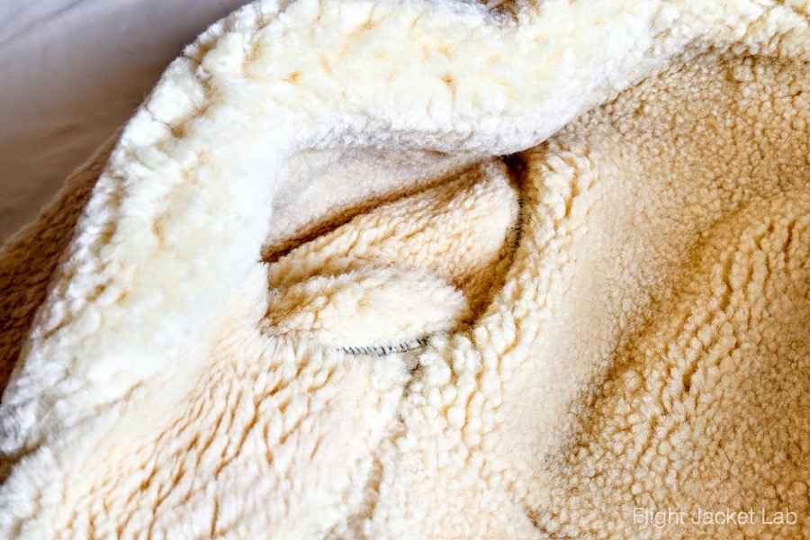 旧リアルマッコイズ1991年製B-3のムートン裏地