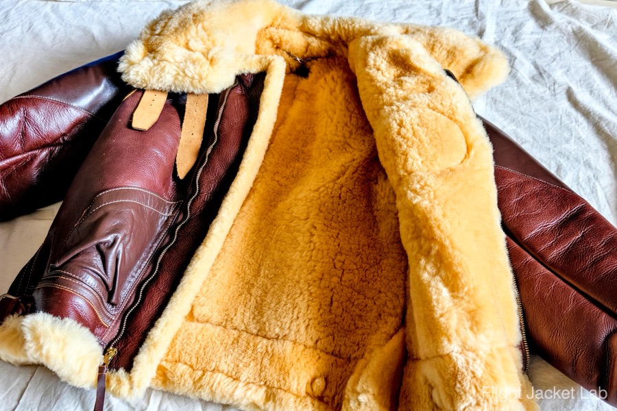 旧リアルマッコイズ1995年製H.L.B Corp実名復刻B-3のムートン裏地