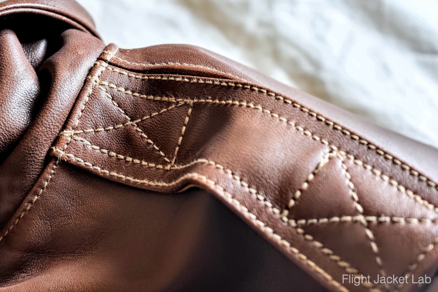 旧リアルマッコイズ1994年製A-2(J.A. DUBOW実名復刻)のエポーレット