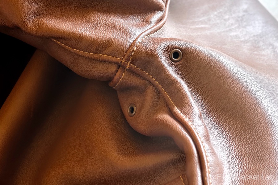 旧リアルマッコイズ1994年製A-2(J.A. DUBOW実名復刻)のツインアイレット