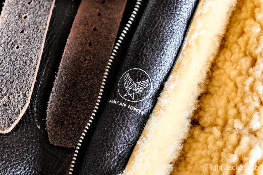 旧リアルマッコイズ1992年製B-3のエアフォースマーク